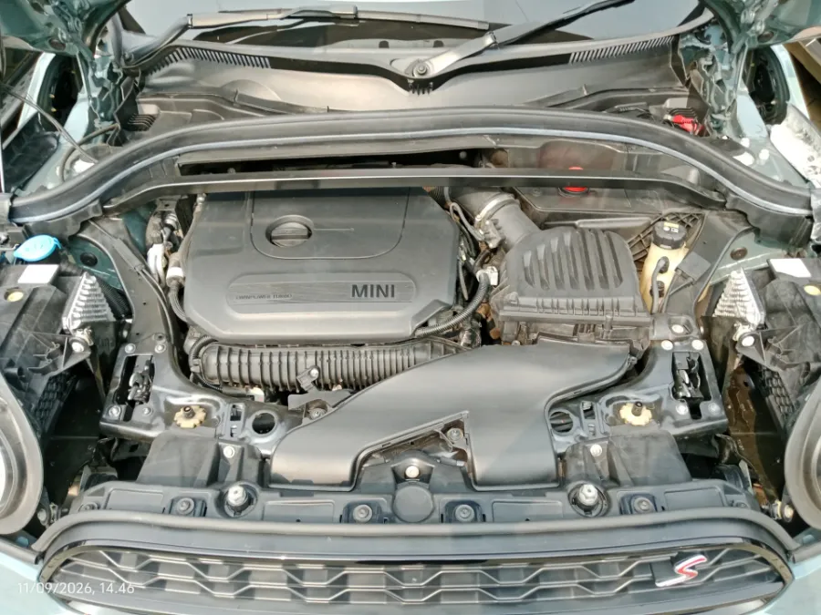 Foto Mobil Bekas Mesin MINI Countryman 2.0 tahun 2021
