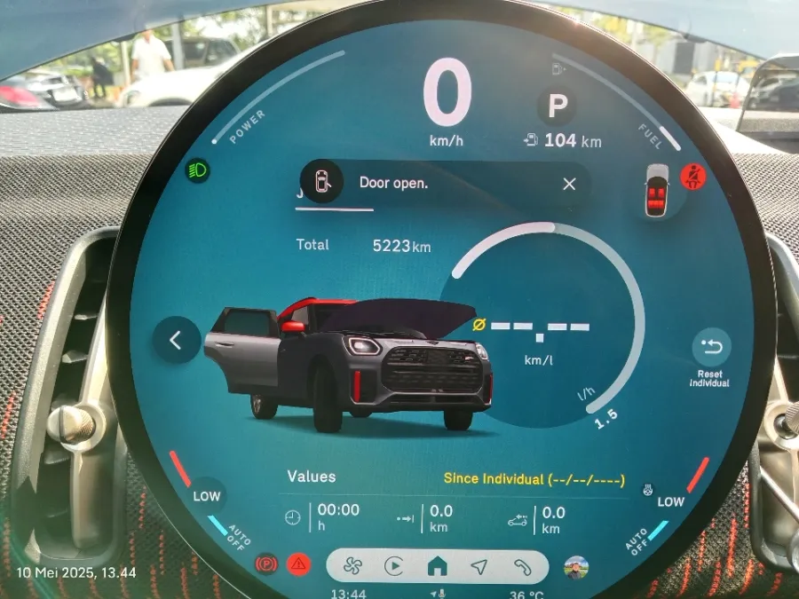 Foto Mobil Bekas Odometer MINI Countryman 2.0 tahun 2024