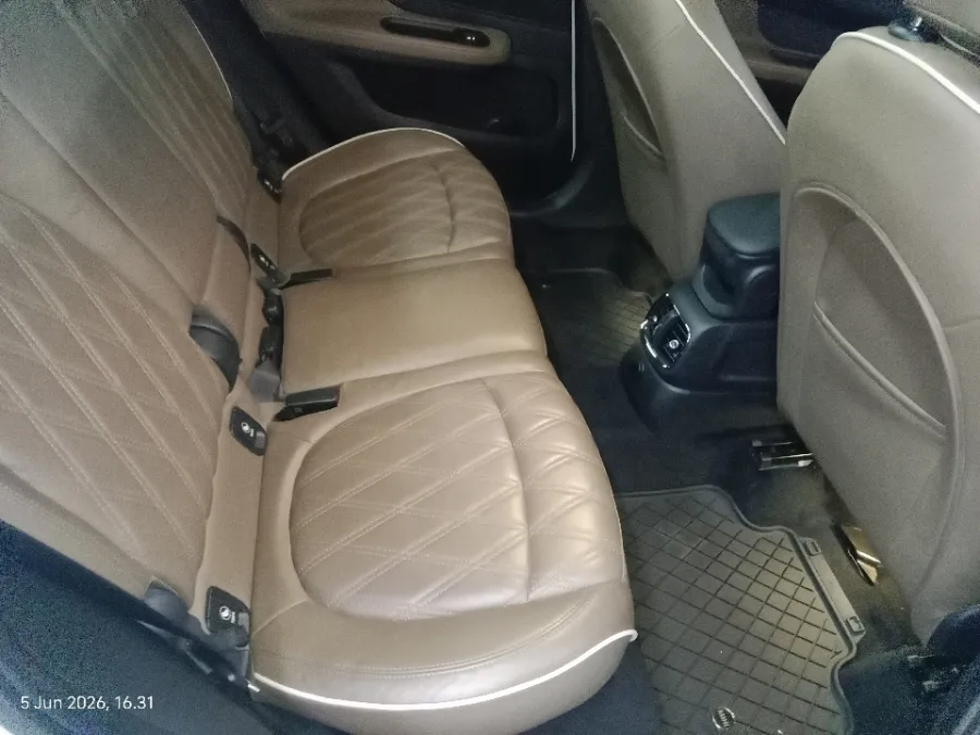 Foto Mobil Bekas Kabin Belakang MINI Countryman 2.0 Cooper S tahun 2017