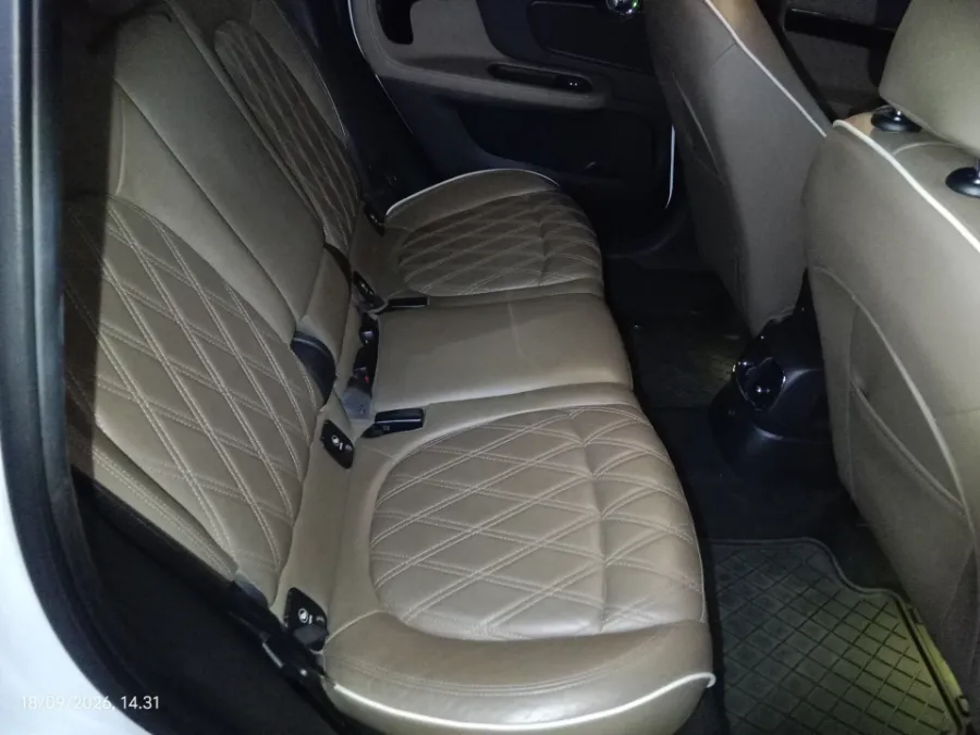 Foto Mobil Bekas Kabin Belakang MINI Countryman 2.0 Cooper S tahun 2017