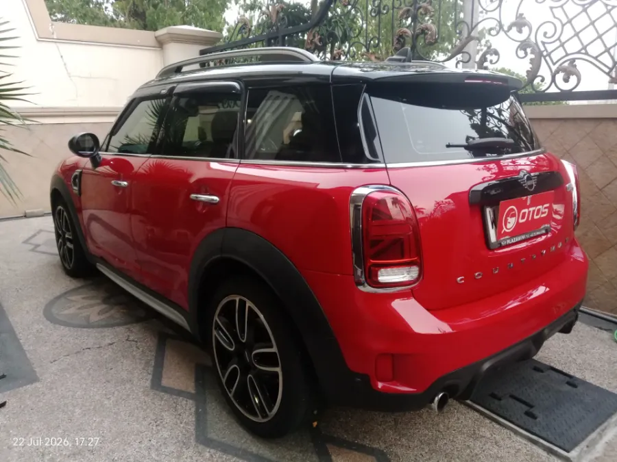 Foto Mobil Bekas Kiri Belakang MINI Countryman 2.0 Cooper S tahun 2019