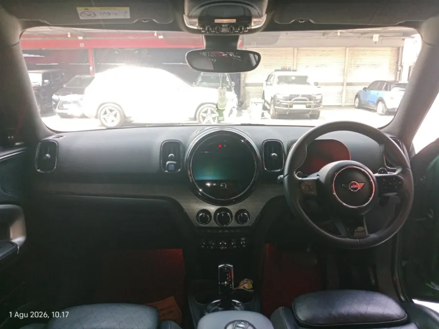 Foto Mobil Bekas Dashboard MINI Countryman 2.0 Cooper S tahun 2022
