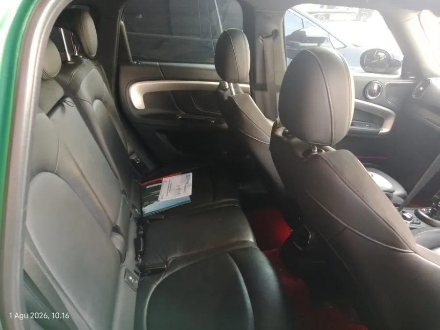 Foto Mobil Bekas Kabin Belakang MINI Countryman 2.0 Cooper S tahun 2022