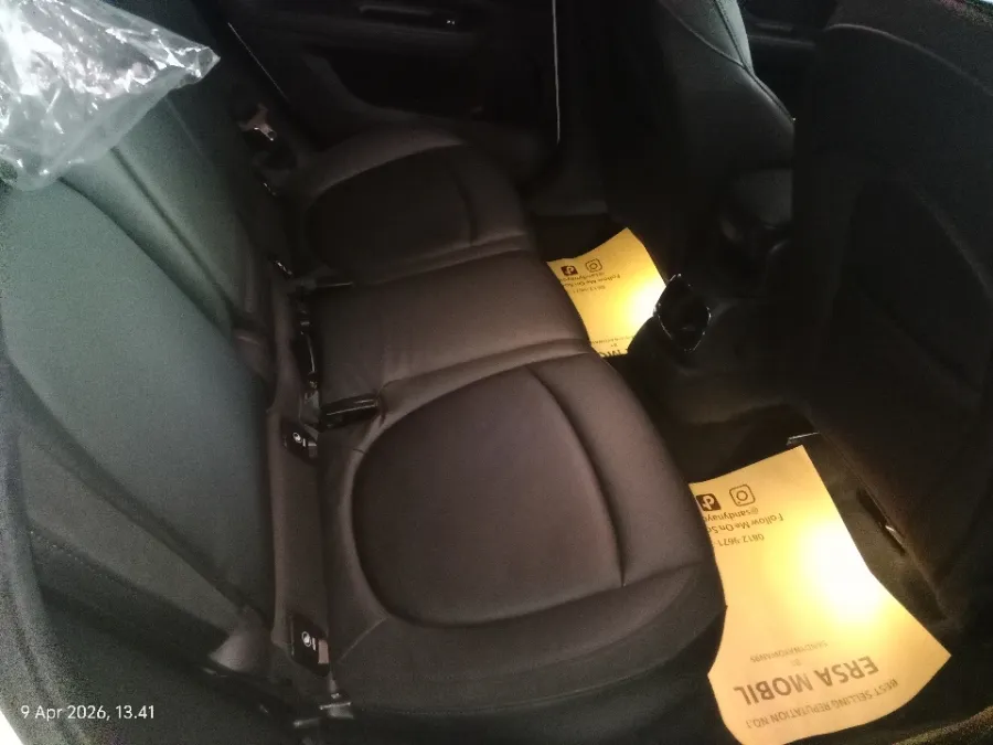 Foto Mobil Bekas Kabin Belakang MINI Countryman 2.0 Cooper S tahun 2024