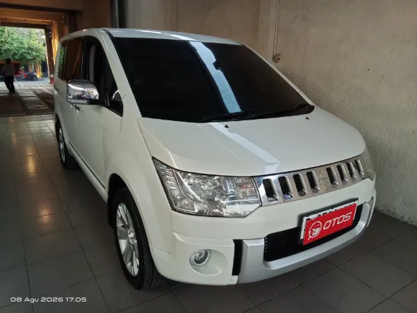 2016 Mitsubishi Delica 2.0 Royal - Foto 1 dari 6