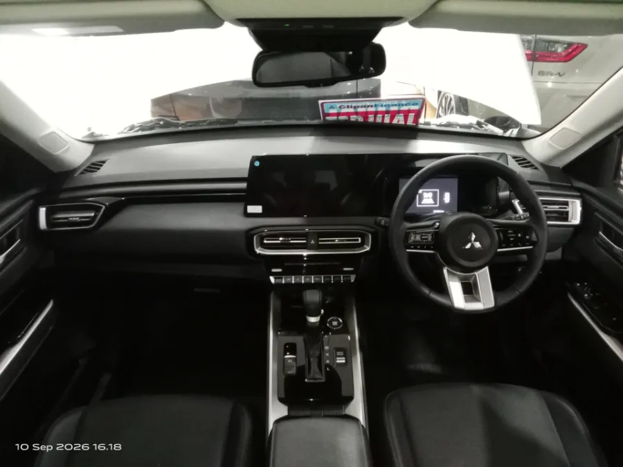 Foto Mobil Bekas Dashboard Mitsubishi Destinator 1.5 Ultimate tahun 2025