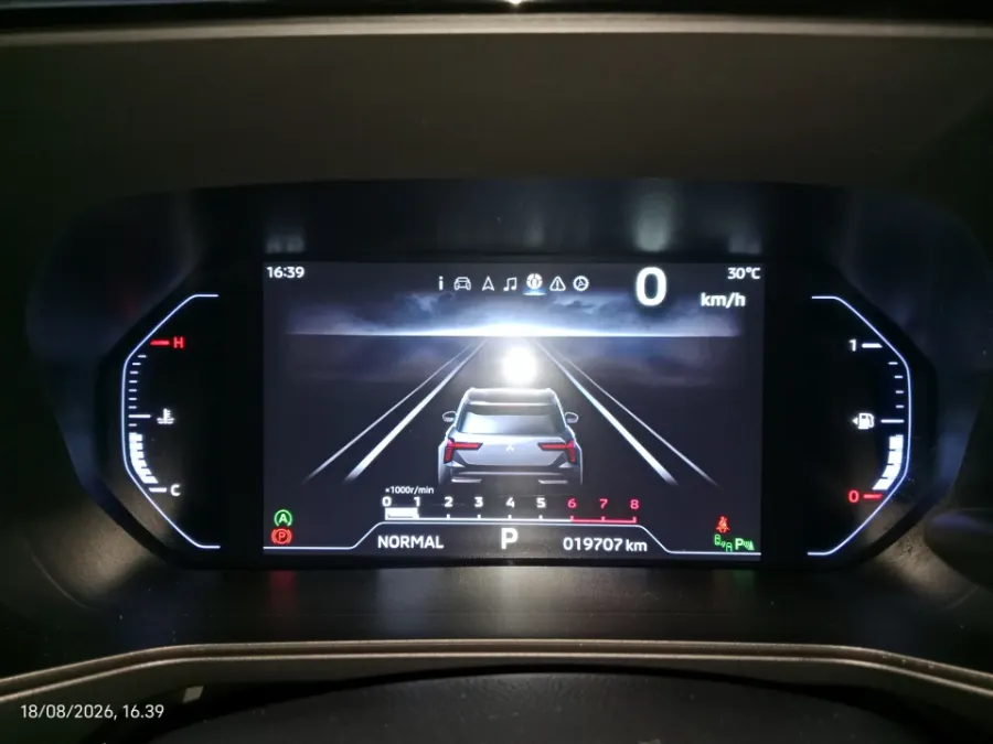 Foto Mobil Bekas Odometer Mitsubishi Destinator 1.5 Ultimate tahun 2025