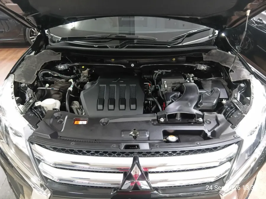 Foto Mobil Bekas Mesin Mitsubishi Eclipse Cross 1.5 Ultimate tahun 2019