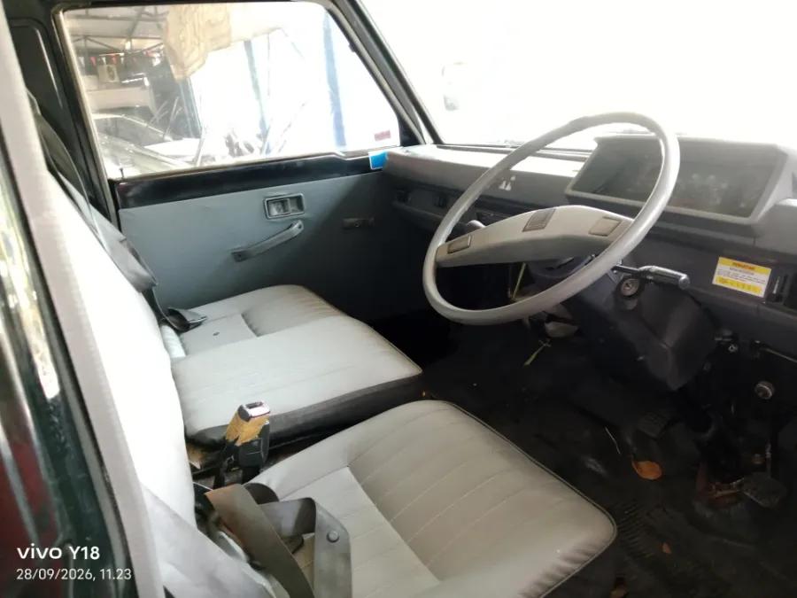 Foto Mobil Bekas Kabin Depan Mitsubishi L300 2.5 tahun 2018