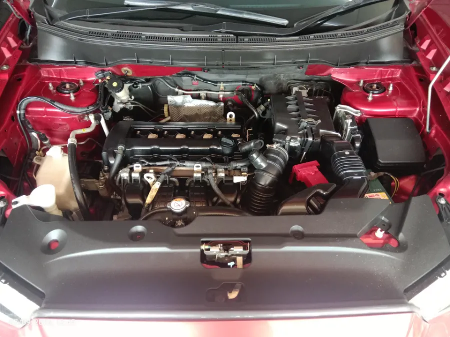 Foto Mobil Bekas Mesin Mitsubishi Outlander 2.0 PX 4X2 tahun 2018
