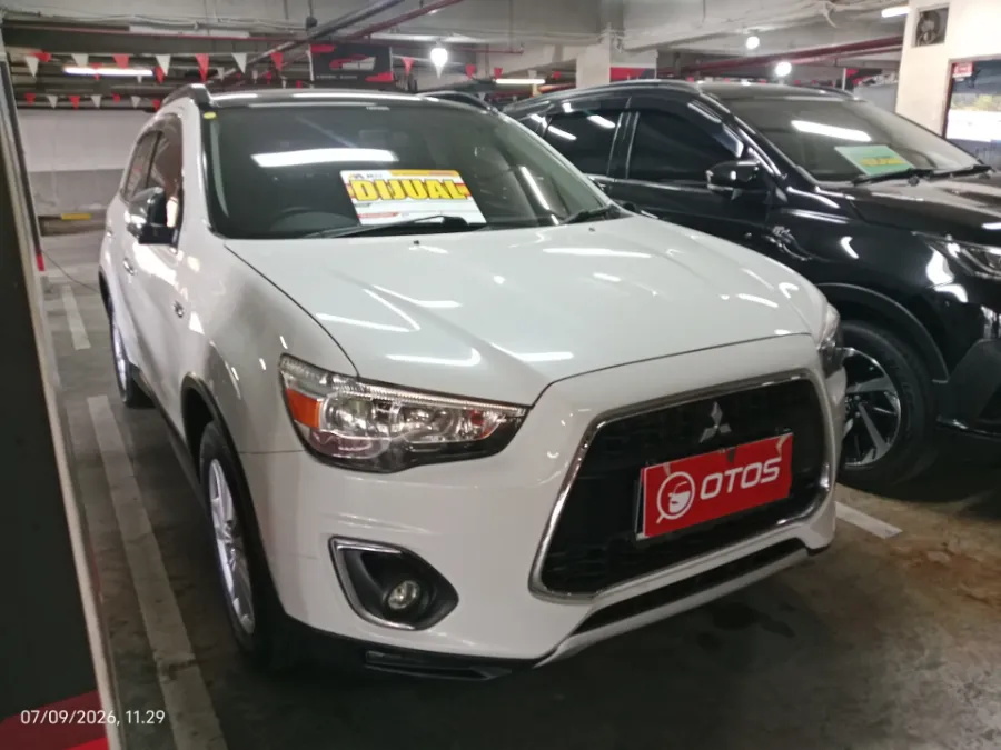 Foto Mobil Bekas Kanan Depan Mitsubishi Outlander Sport 2.0 PX tahun 2018