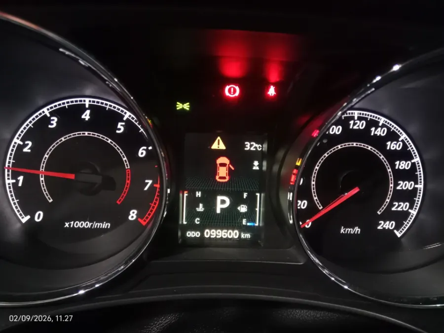 Foto Mobil Bekas Odometer Mitsubishi Outlander Sport 2.0 PX tahun 2018