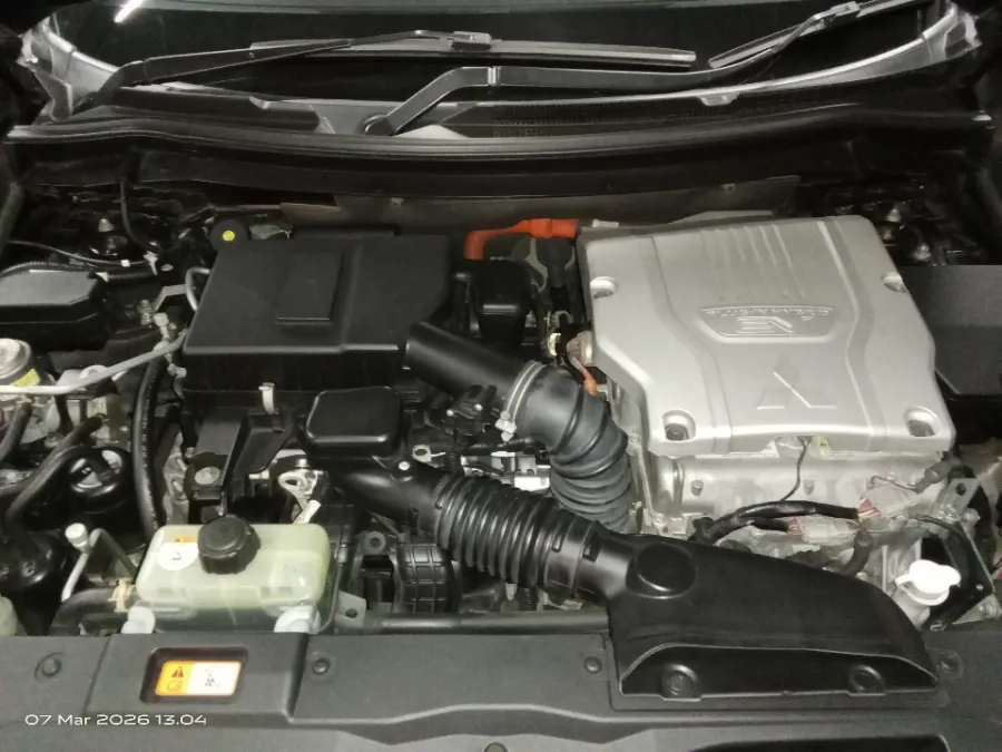 Foto Mobil Bekas Mesin Mitsubishi Outlander Sport 2.4 tahun 2019