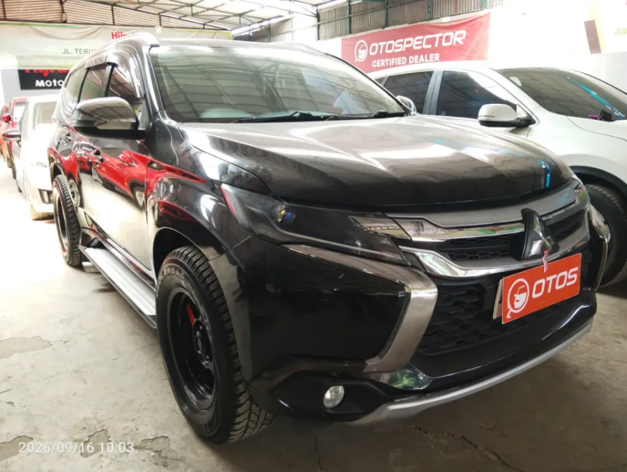 Foto Mobil Bekas Kanan Depan Mitsubishi Pajero Sport 2.4 Dakar tahun 2016