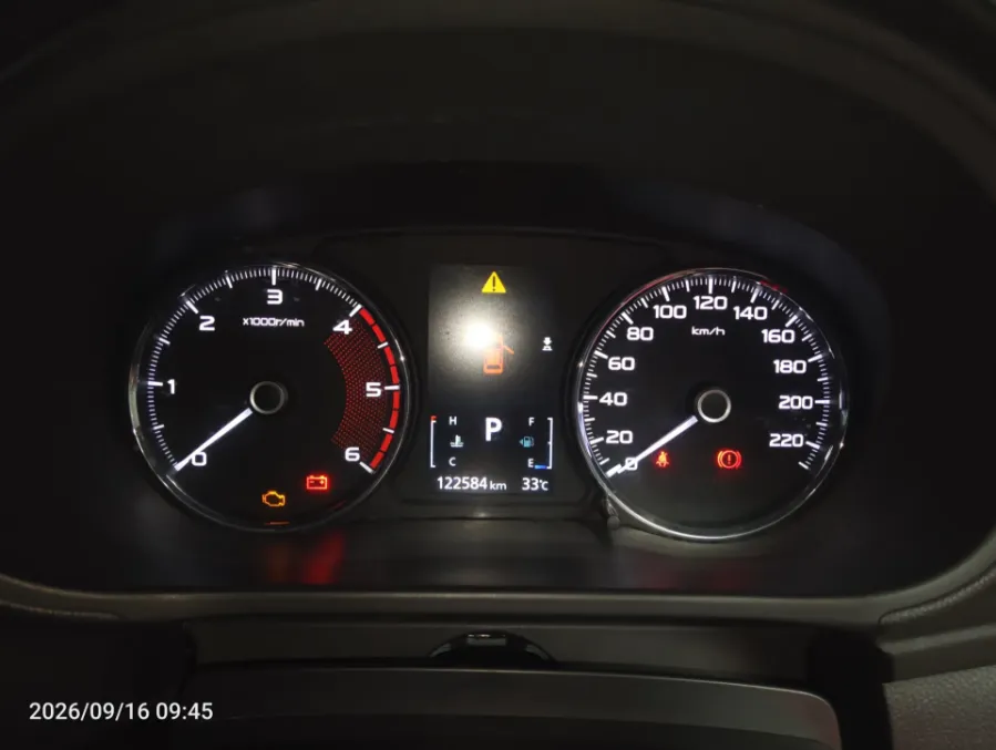 Foto Mobil Bekas Odometer Mitsubishi Pajero Sport 2.4 Dakar tahun 2016