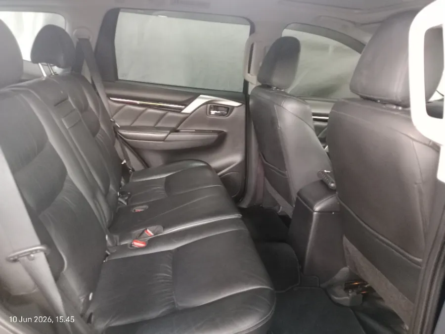 Foto Mobil Bekas Kabin Belakang Mitsubishi Pajero Sport 2.4 Dakar tahun 2018