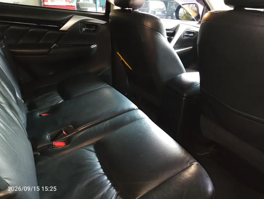 Foto Mobil Bekas Kabin Belakang Mitsubishi Pajero Sport 2.4 Dakar tahun 2018