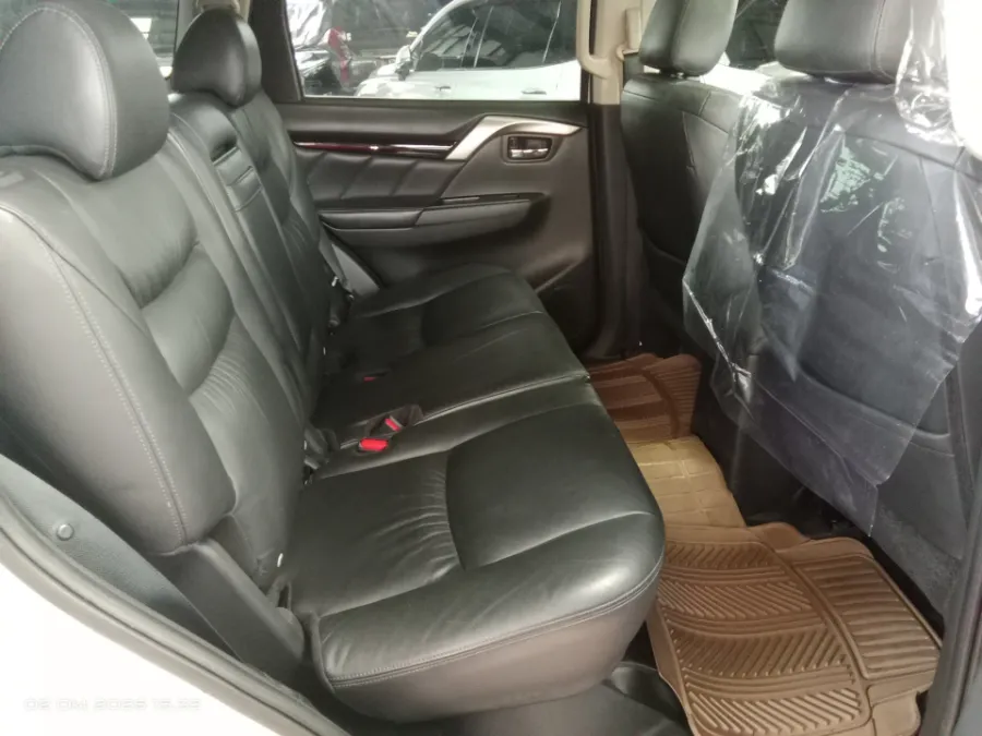 Foto Mobil Bekas Kabin Belakang Mitsubishi Pajero Sport 2.4 Dakar tahun 2018