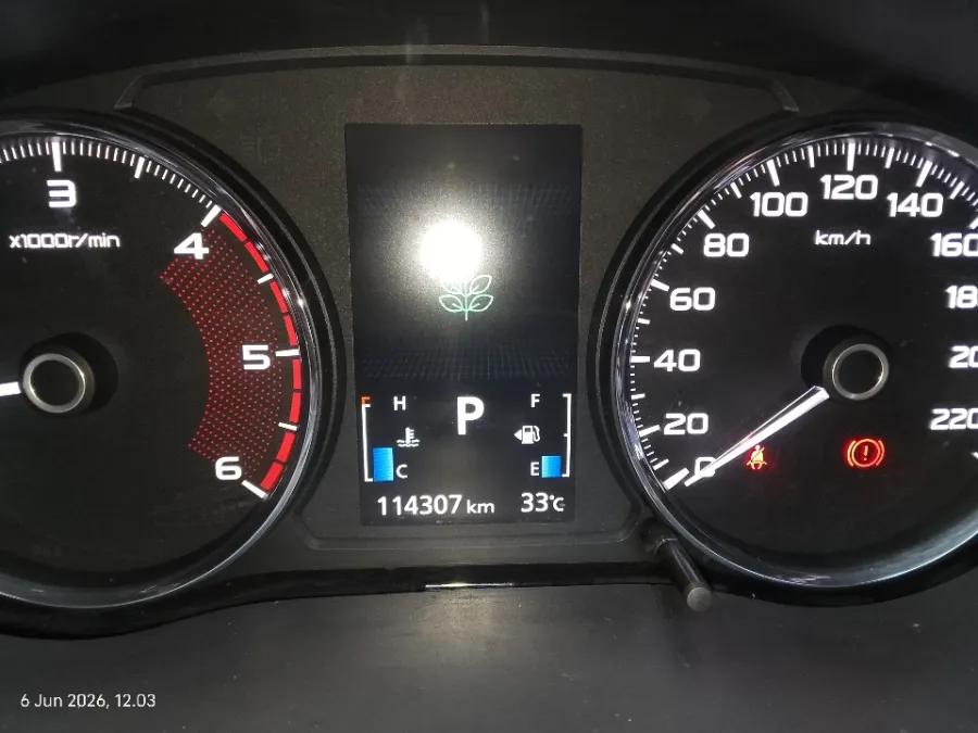 Foto Mobil Bekas Odometer Mitsubishi Pajero Sport 2.4 Dakar tahun 2018