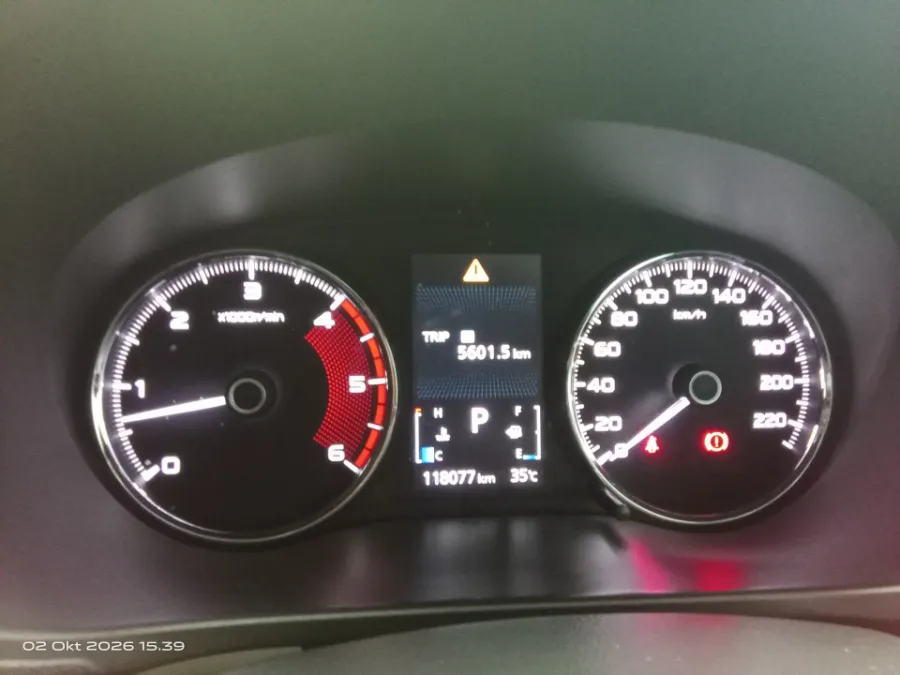 Foto Mobil Bekas Odometer Mitsubishi Pajero Sport 2.4 Dakar tahun 2018