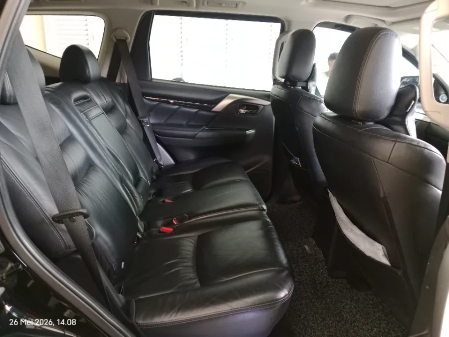 Foto Mobil Bekas Kabin Belakang Mitsubishi Pajero Sport 2.4 Dakar tahun 2019