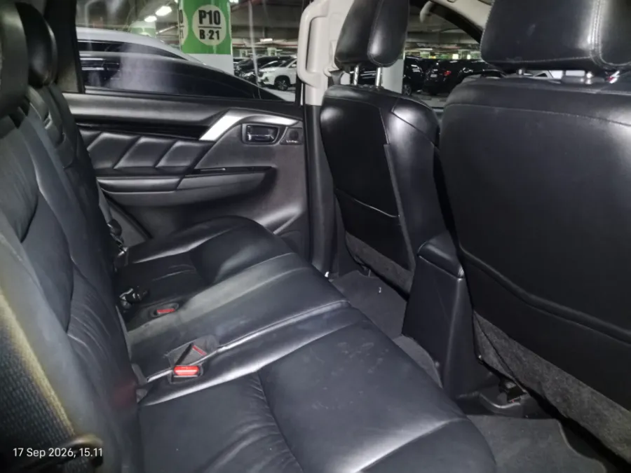Foto Mobil Bekas Kabin Belakang Mitsubishi Pajero Sport 2.4 Dakar tahun 2020