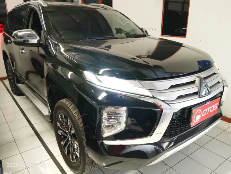 Foto Mobil Bekas Kanan Depan Mitsubishi Pajero Sport 2.4 Dakar tahun 2023
