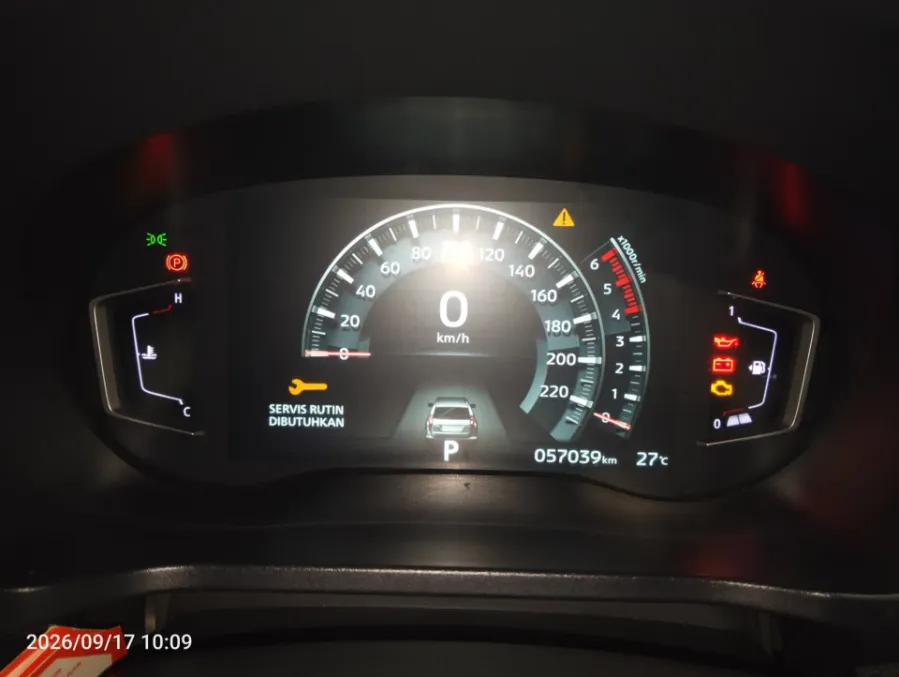 Foto Mobil Bekas Odometer Mitsubishi Pajero Sport 2.4 Dakar tahun 2023