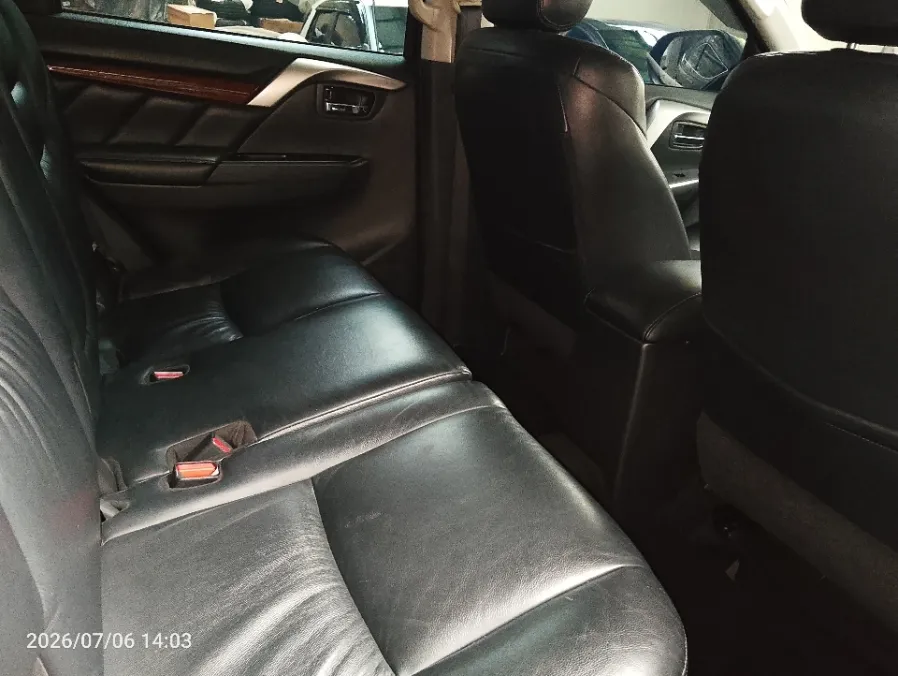 Foto Mobil Bekas Kabin Belakang Mitsubishi Pajero Sport 2.4 Dakar 4X2 tahun 2016