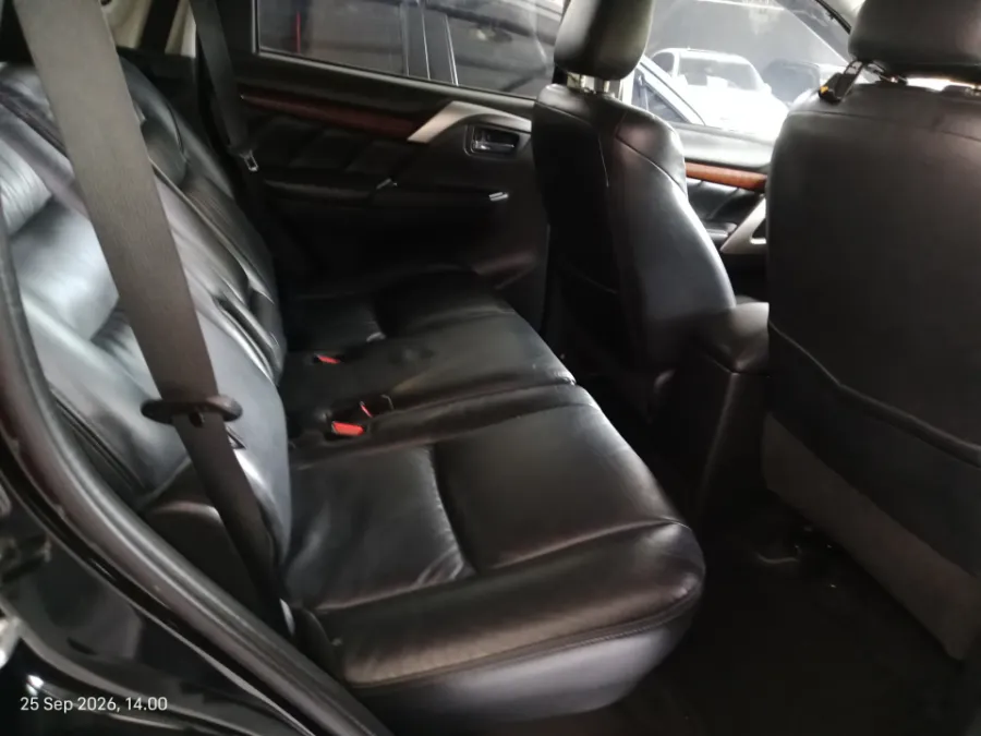 Foto Mobil Bekas Kabin Belakang Mitsubishi Pajero Sport 2.4 Dakar 4X2 tahun 2016
