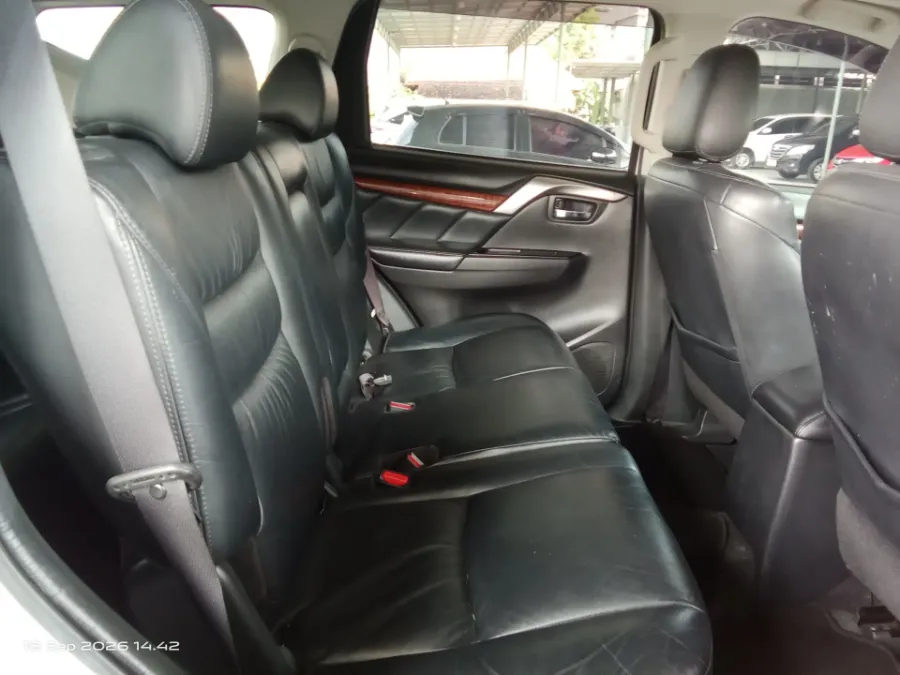 Foto Mobil Bekas Kabin Belakang Mitsubishi Pajero Sport 2.4 Dakar 4X2 tahun 2016