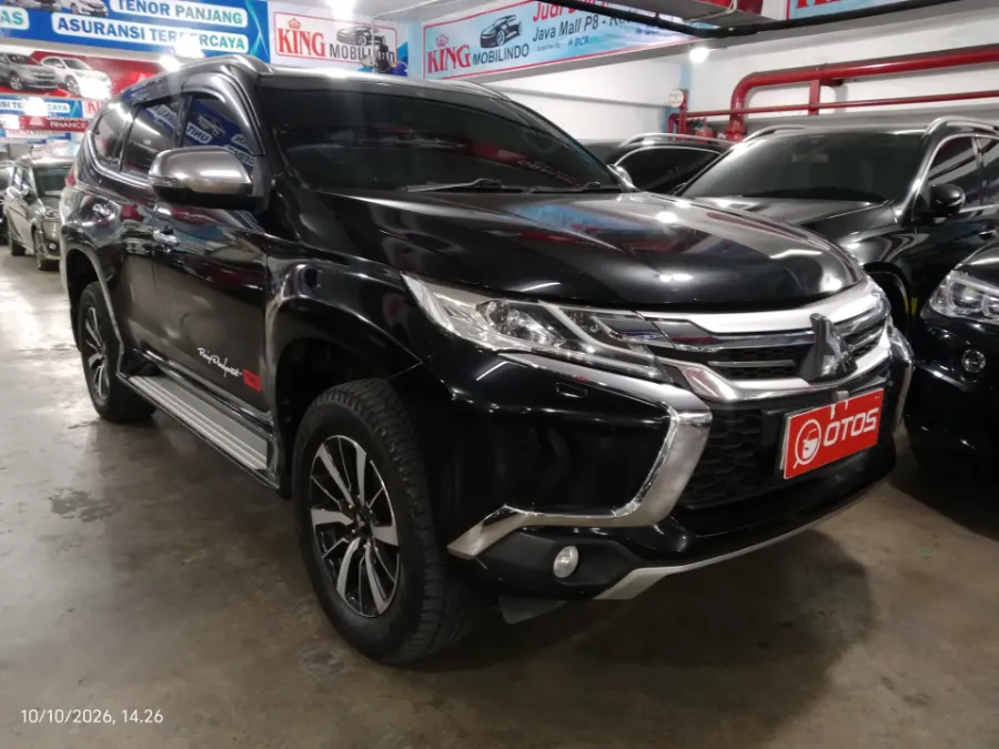 Foto Mobil Bekas Kanan Depan Mitsubishi Pajero Sport 2.4 Dakar 4X2 tahun 2016