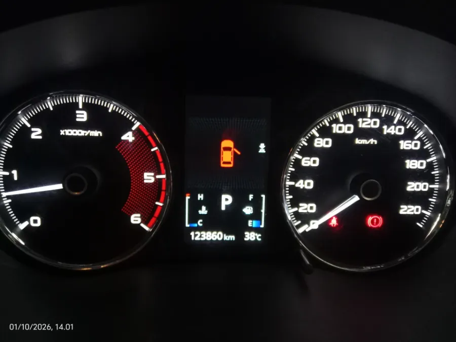 Foto Mobil Bekas Odometer Mitsubishi Pajero Sport 2.4 Dakar 4X2 tahun 2016