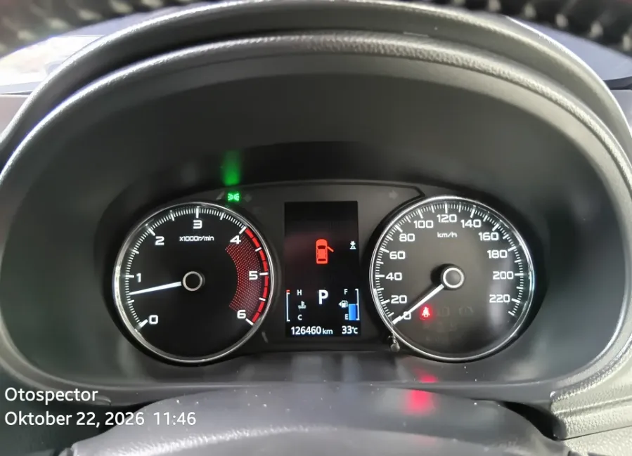 Foto Mobil Bekas Odometer Mitsubishi Pajero Sport 2.4 Dakar 4X2 tahun 2016