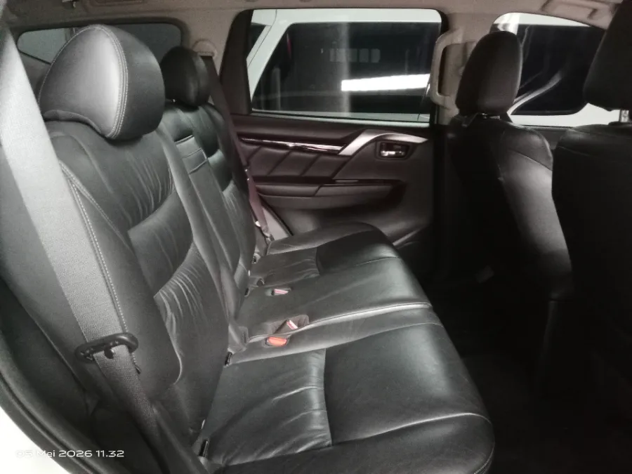 Foto Mobil Bekas Kabin Belakang Mitsubishi Pajero Sport 2.4 Dakar 4X2 tahun 2017