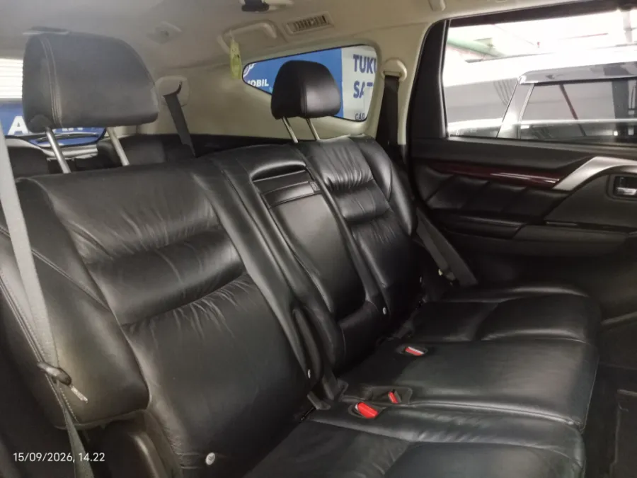 Foto Mobil Bekas Kabin Belakang Mitsubishi Pajero Sport 2.4 Dakar 4X2 tahun 2017