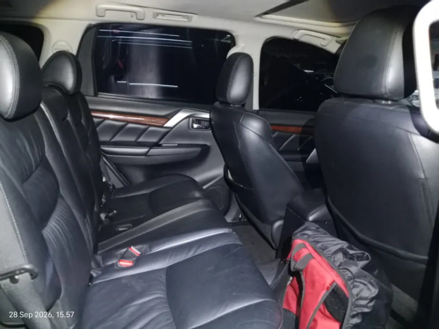 Foto Mobil Bekas Kabin Belakang Mitsubishi Pajero Sport 2.4 Dakar 4X2 tahun 2017