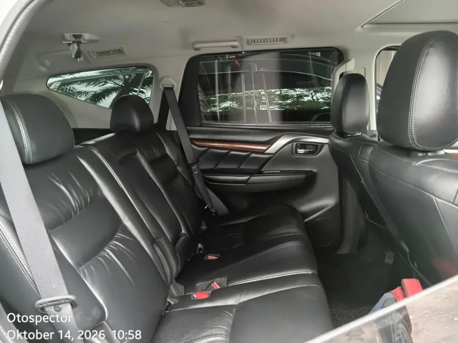 Foto Mobil Bekas Kabin Belakang Mitsubishi Pajero Sport 2.4 Dakar 4X2 tahun 2017