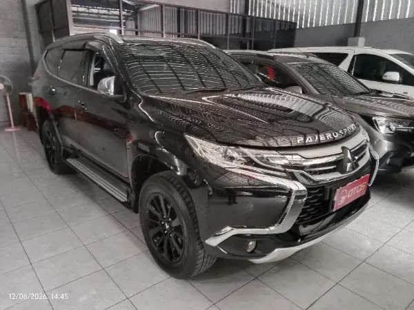 2017 Mitsubishi Pajero Sport 2.4 Dakar 4X2