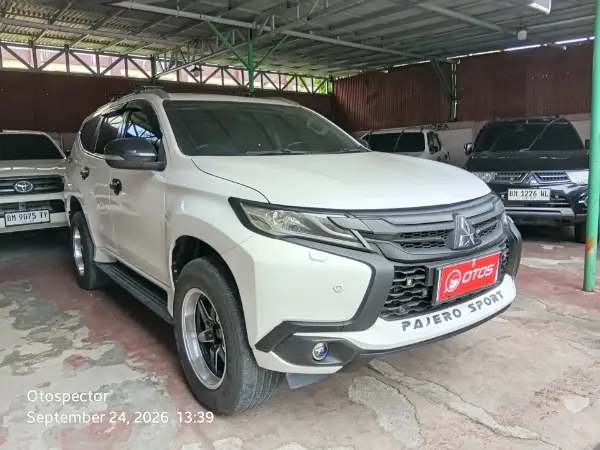 2017 Mitsubishi Pajero Sport 2.4 Dakar 4X2