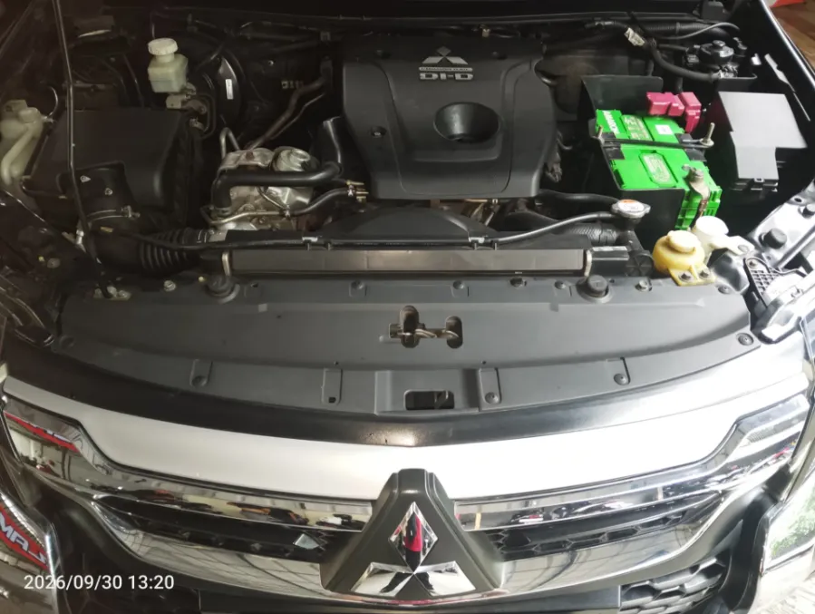 Foto Mobil Bekas Mesin Mitsubishi Pajero Sport 2.4 Dakar 4X2 tahun 2017