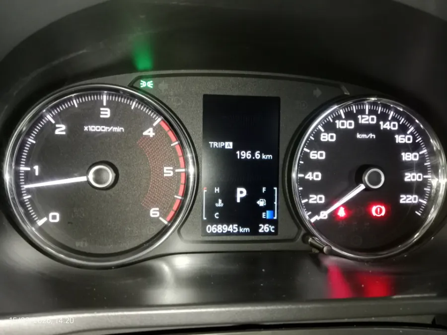 Foto Mobil Bekas Odometer Mitsubishi Pajero Sport 2.4 Dakar 4X2 tahun 2017