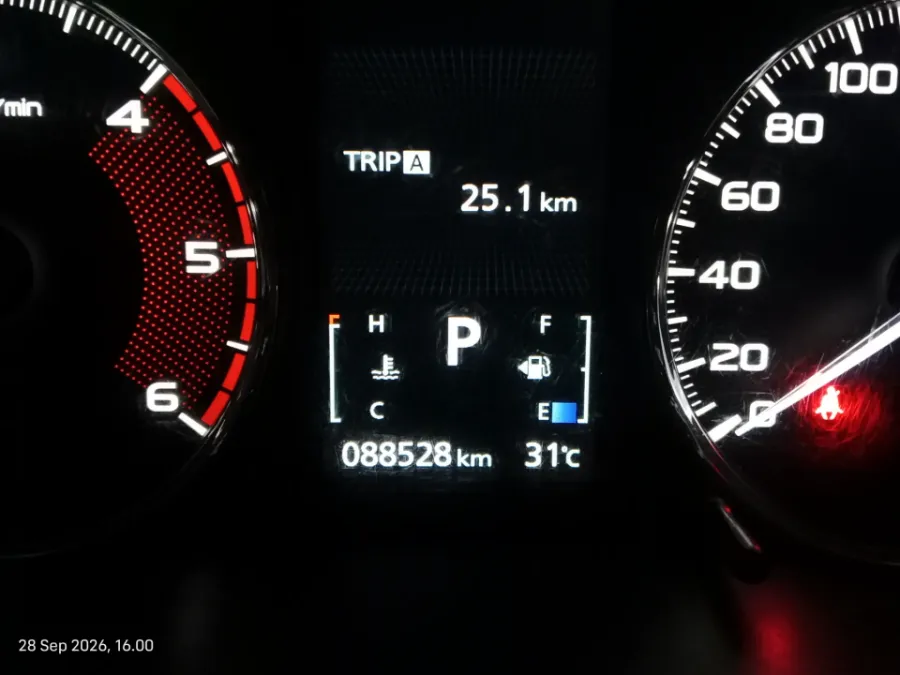 Foto Mobil Bekas Odometer Mitsubishi Pajero Sport 2.4 Dakar 4X2 tahun 2017