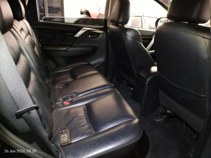 Foto Mobil Bekas Kabin Belakang Mitsubishi Pajero Sport 2.4 Dakar 4X2 tahun 2018