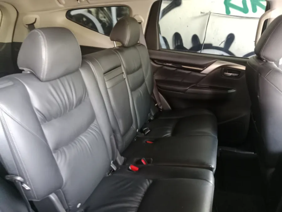 Foto Mobil Bekas Kabin Belakang Mitsubishi Pajero Sport 2.4 Dakar 4X2 tahun 2018