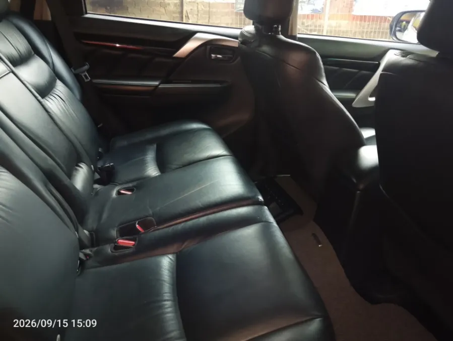 Foto Mobil Bekas Kabin Belakang Mitsubishi Pajero Sport 2.4 Dakar 4X2 tahun 2018