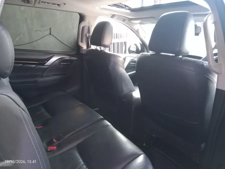 Foto Mobil Bekas Kabin Belakang Mitsubishi Pajero Sport 2.4 Dakar 4X2 tahun 2018