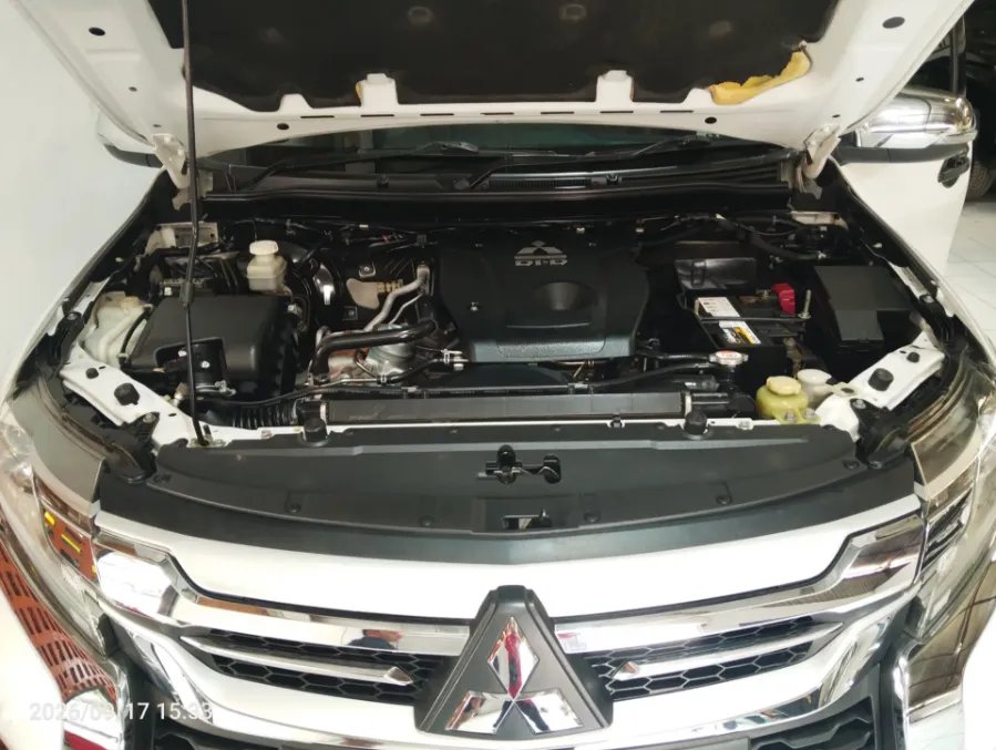 Foto Mobil Bekas Mesin Mitsubishi Pajero Sport 2.4 Dakar 4X2 tahun 2018