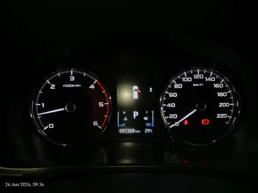 Foto Mobil Bekas Odometer Mitsubishi Pajero Sport 2.4 Dakar 4X2 tahun 2018