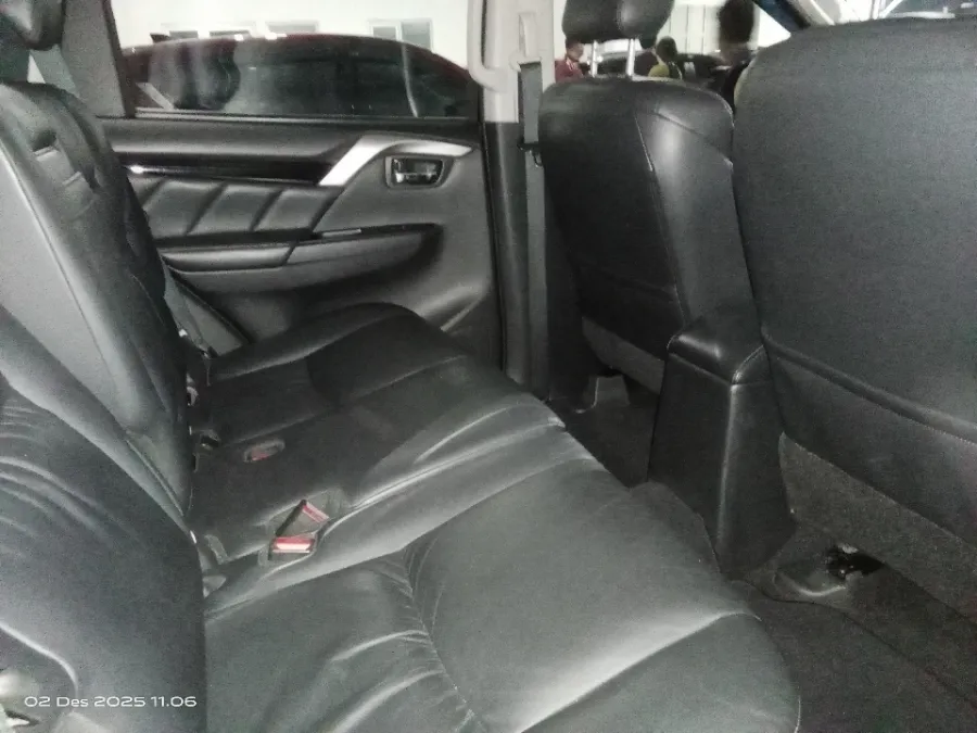 Foto Mobil Bekas Kabin Belakang Mitsubishi Pajero Sport 2.4 Dakar 4X2 tahun 2019